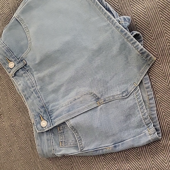 Denim Skorts (shorts/skirts) - Picture 3 of 4